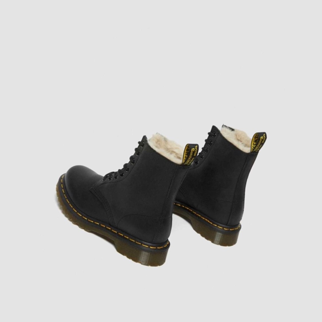 Dr Martens 1460 Faux Fur Bélelt Női Fűzős Bakancs Fekete | 675491ZJD