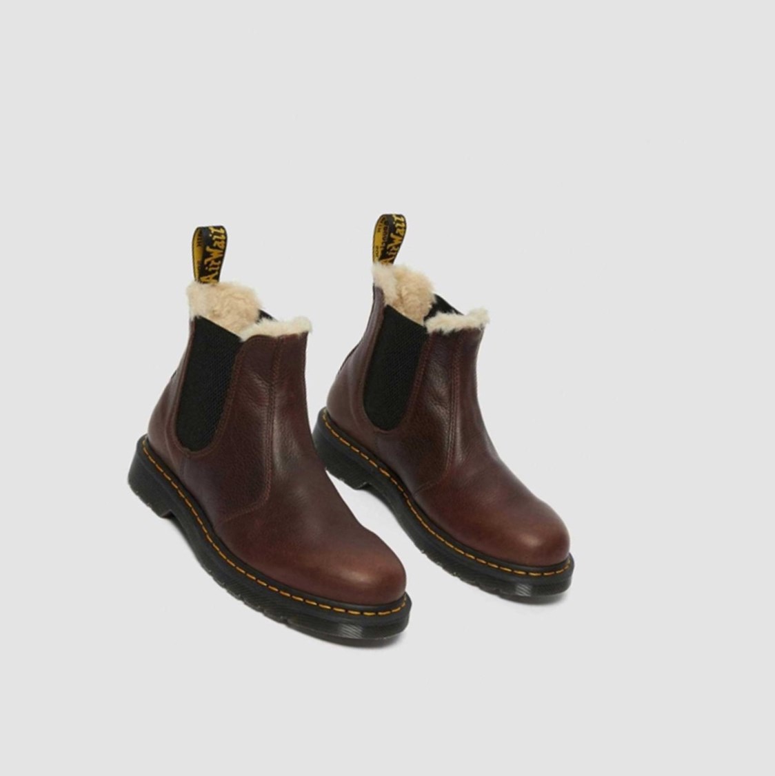 Dr Martens 2976 Faux Fur Bélelt Férfi Chelsea Bakancs Barna | 674812IEC