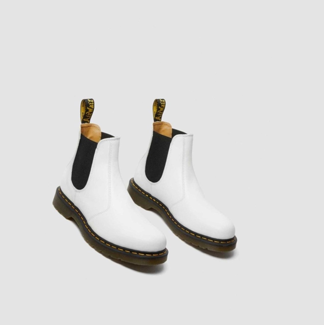 Dr Martens 2976 Yellow Stitch Smooth Férfi Chelsea Bakancs Fehér | 742896QOS