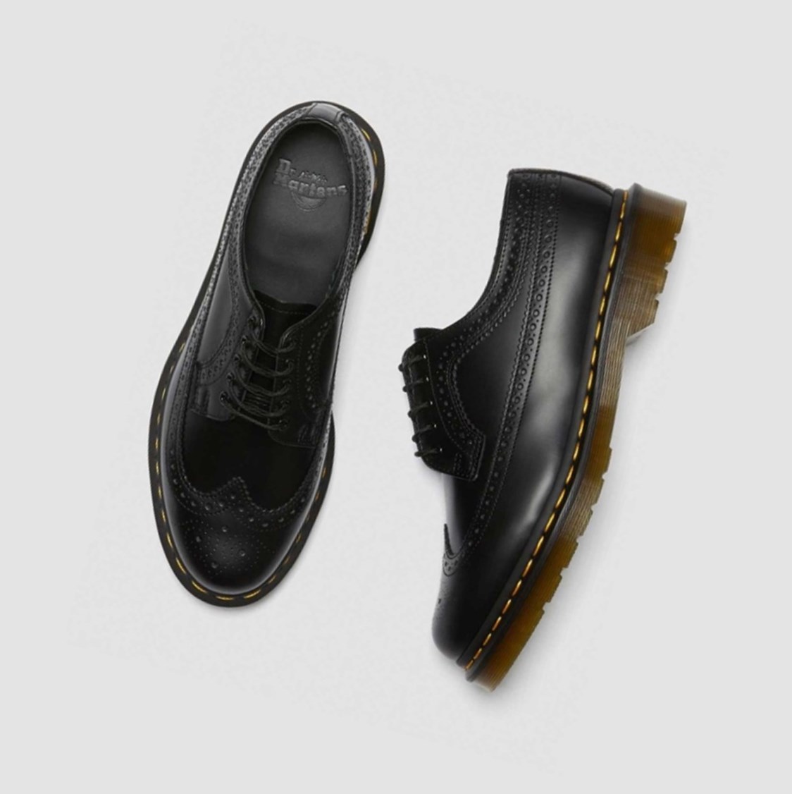 Dr Martens 3989 Yellow Stitch Smooth Férfi Brogue Cipők Fekete | 350692ALV