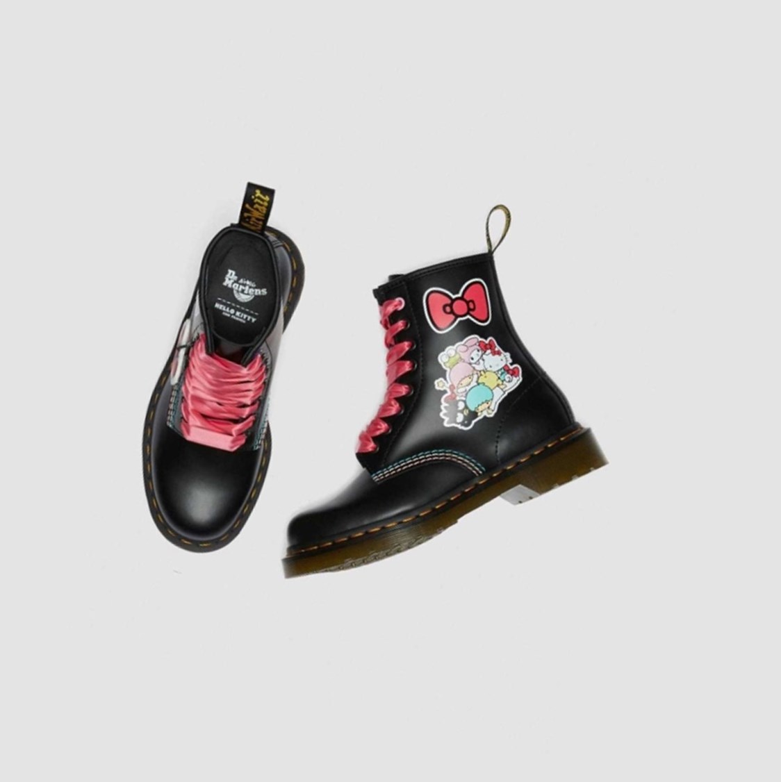 Dr Martens Hello Kitty Friends 1460 Smooth Női Fűzős Bakancs Fekete Színes | 036251MSY